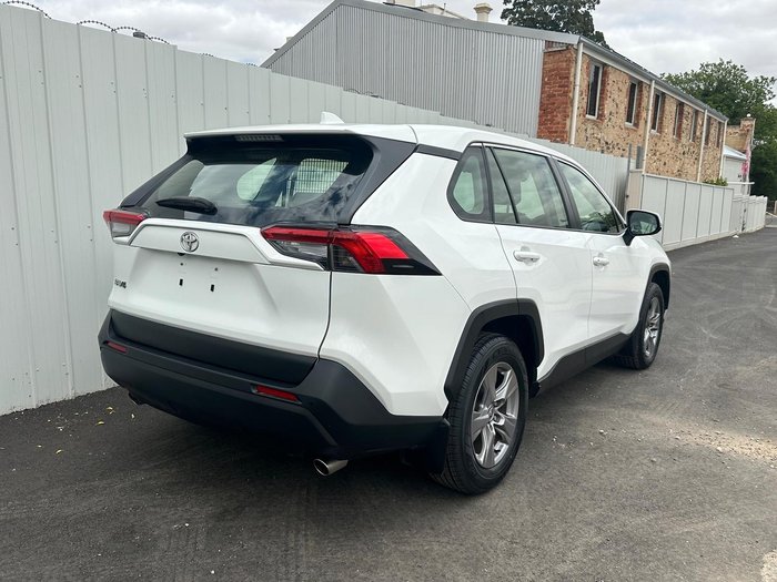 2022 Toyota RAV4 GX