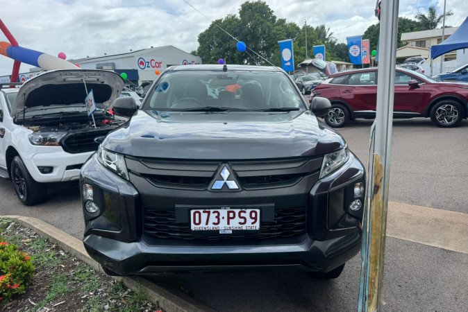 2022 MITSUBISHI TRITON