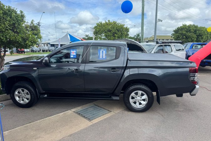 2022 MITSUBISHI TRITON GLX+ (4x4)