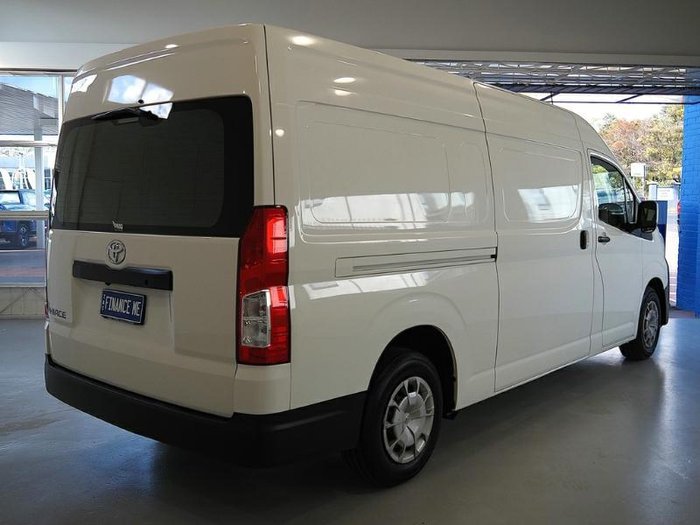 2022 Toyota Hiace