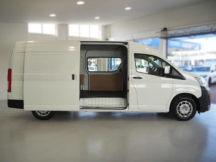 2022 Toyota Hiace
