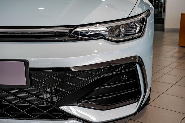 2025 Volkswagen Golf 110TSI R-Line