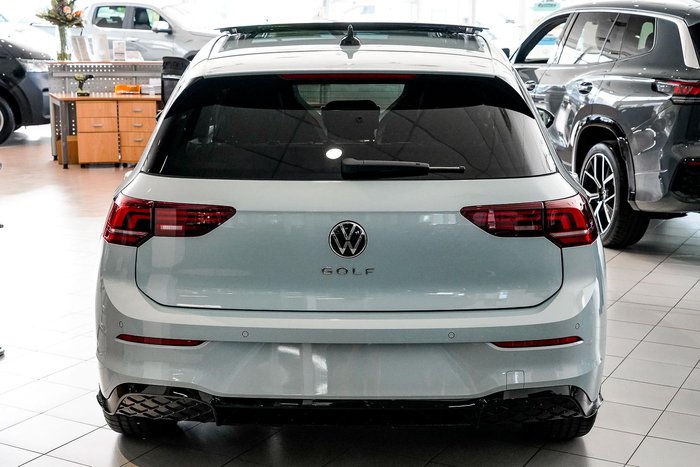 2025 Volkswagen Golf 110TSI R-Line