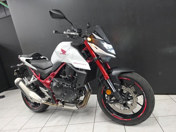 2023 Honda CB750 (HORNET) White