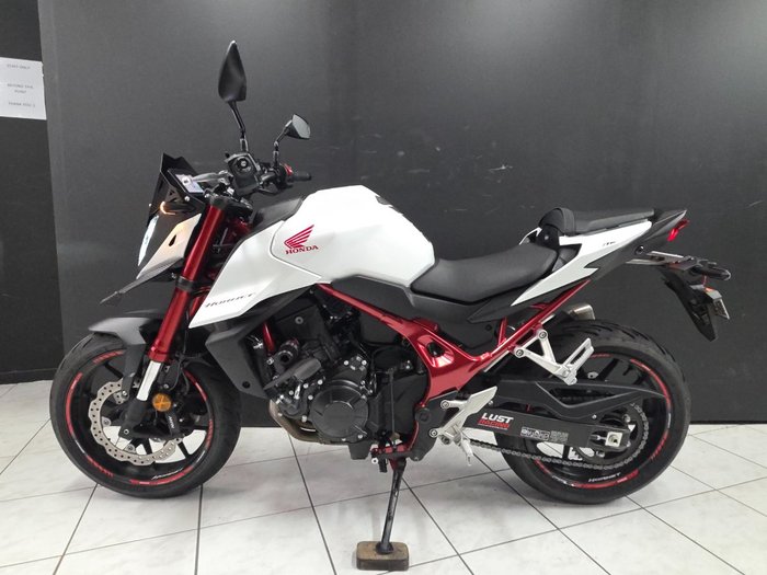 2023 Honda CB750 (HORNET) White