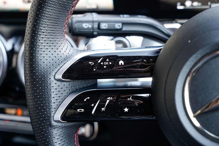 2024 Mercedes-Benz GLB-Class GLB200