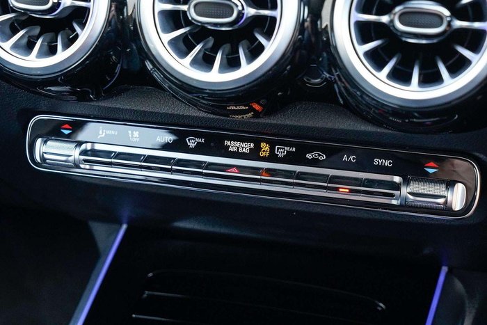 2024 Mercedes-Benz GLB-Class GLB200