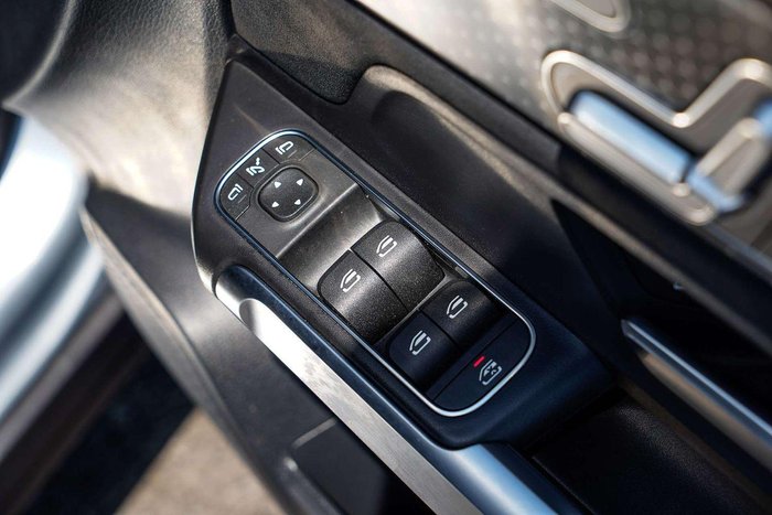 2024 Mercedes-Benz GLB-Class GLB200