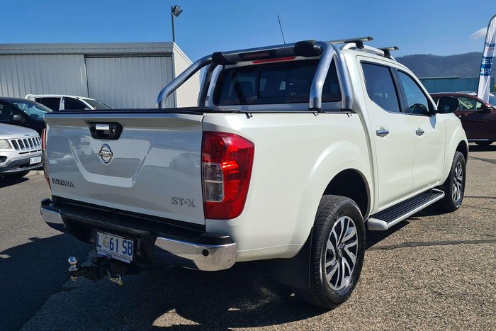 2018 Nissan Navara ST-X