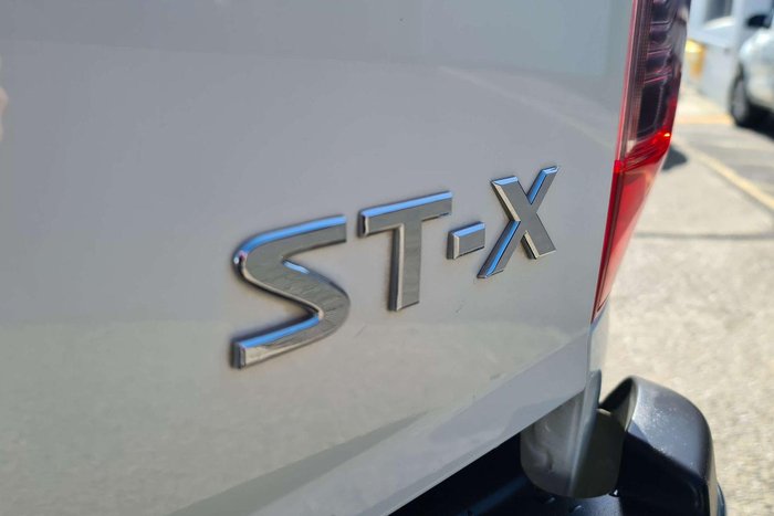 2018 Nissan Navara ST-X