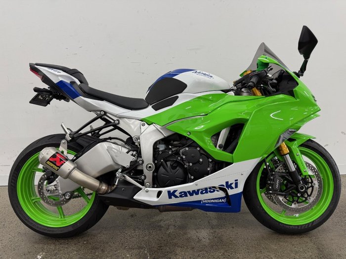 2024 Kawasaki NINJA ZX-6R (636) KRT EDITION Green