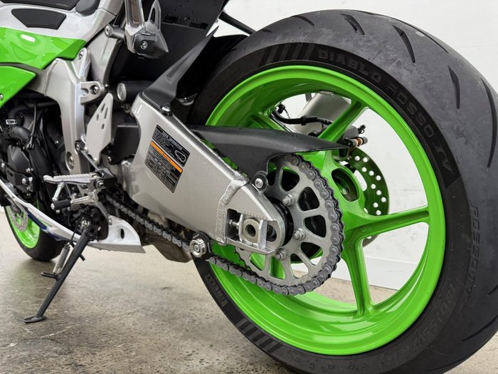 2024 Kawasaki NINJA ZX-6R (636) KRT EDITION Green