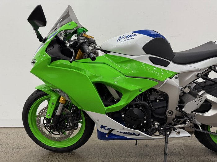 2024 Kawasaki NINJA ZX-6R (636) KRT EDITION Green