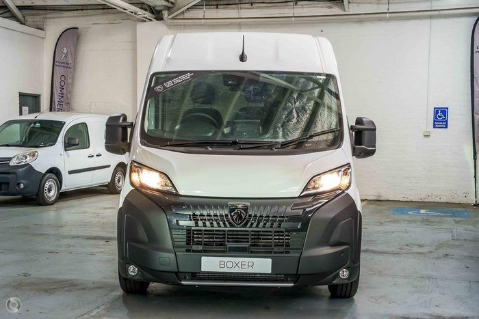 2025 Peugeot Boxer