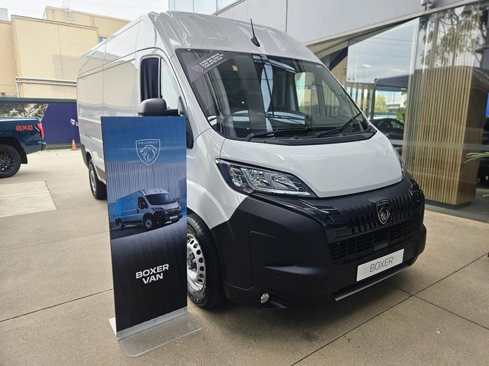 2025 Peugeot Boxer Pro X250 MY25 Ice White