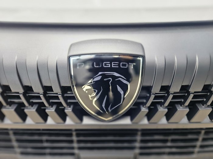 2025 Peugeot Boxer Pro