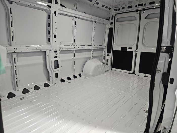 2025 Peugeot Boxer Pro X250 MY25 Ice White