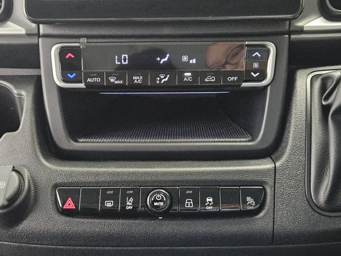 2025 Peugeot Boxer Pro