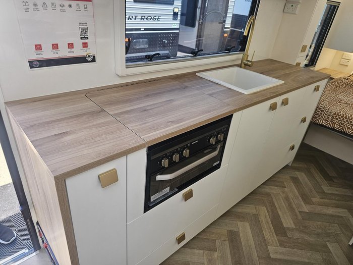 2025 New Age Caravans Manta Ray Mr19er My26