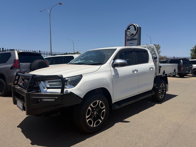 2021 Toyota Hilux HILUX 4x4 2.8L DSL D/C/C 6AT SR5 2U76950 001 Glacier White