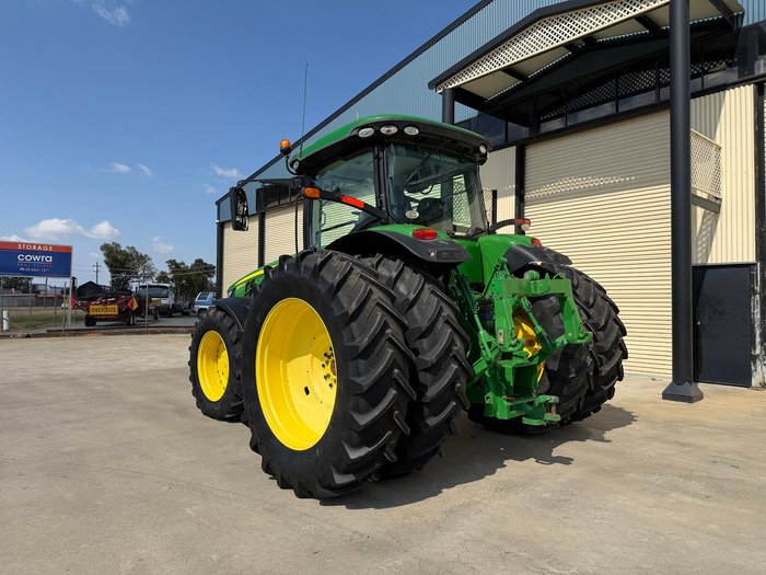 2019 John Deere 8245R