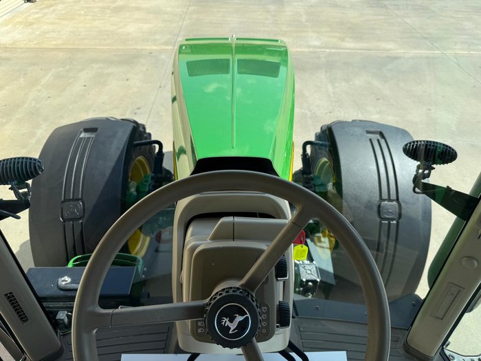 2019 John Deere 8245R
