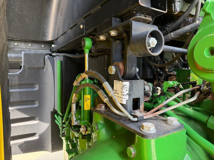 2019 John Deere 8245R