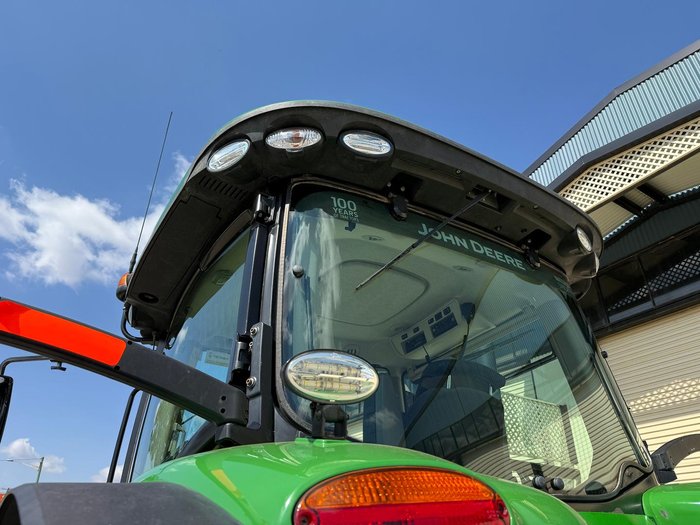 2019 John Deere 8245R