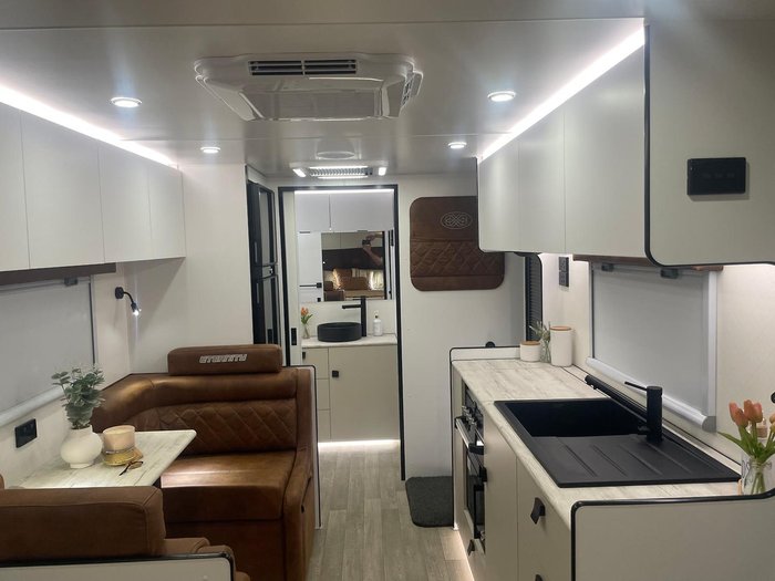 2026 Eternity Caravans Vigilante 196"
