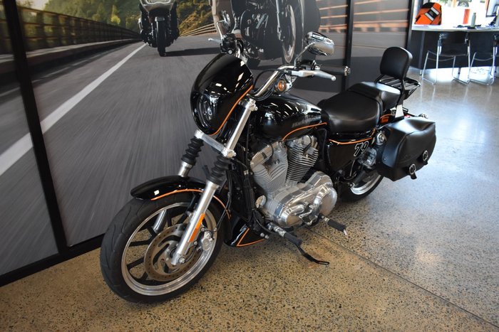 2017 HARLEY-DAVIDSON XL883L SUPER LOW