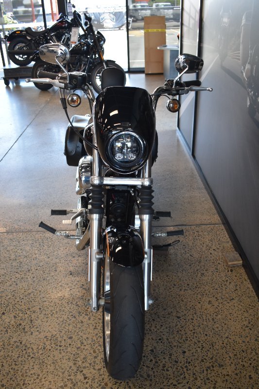 2017 HARLEY-DAVIDSON XL883L SUPER LOW