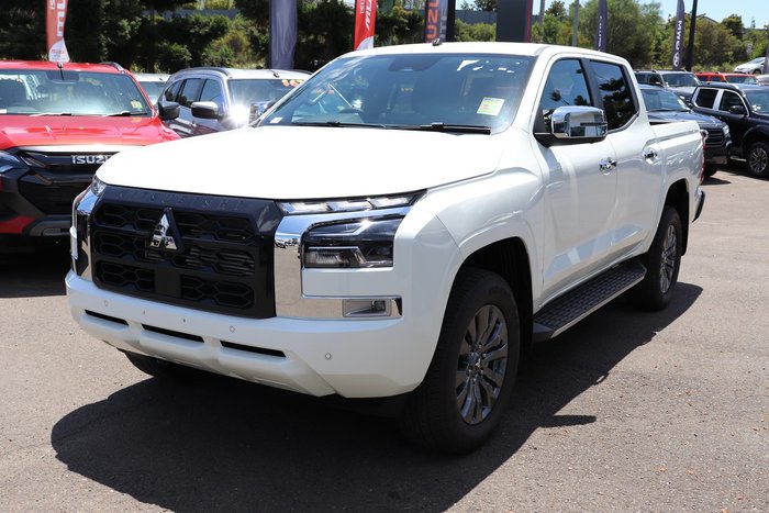 2025 Mitsubishi Triton GLS