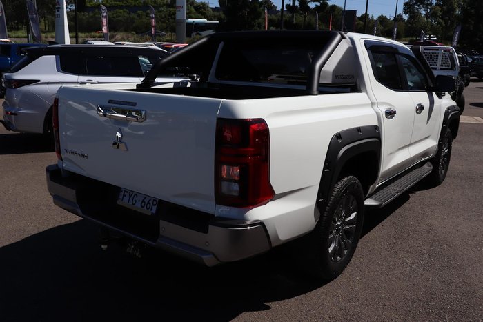 2025 Mitsubishi Triton GLS