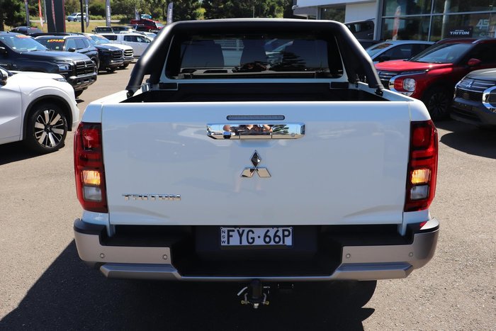 2025 Mitsubishi Triton GLS
