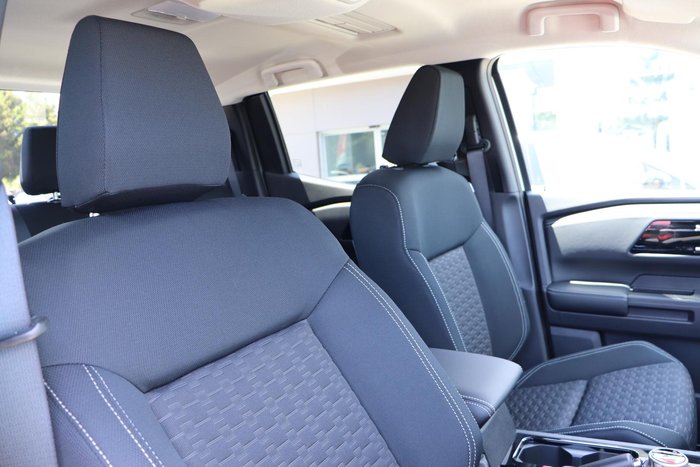 2025 Mitsubishi Triton GLS