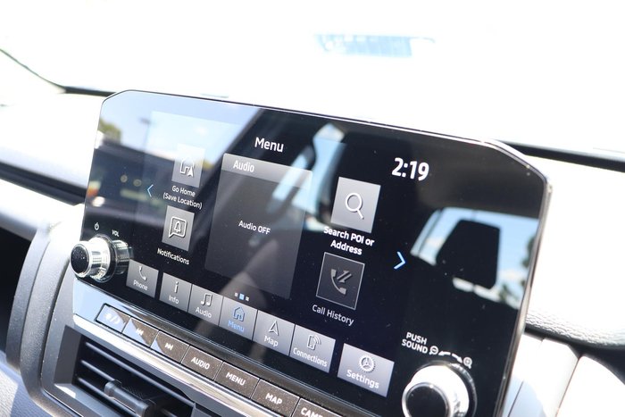 2025 Mitsubishi Triton GLX