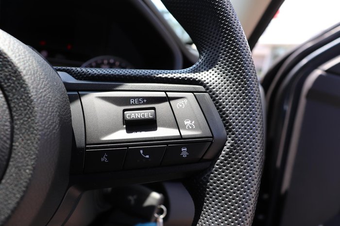 2025 Mitsubishi Triton GLX