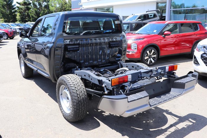 2025 Mitsubishi Triton GLX