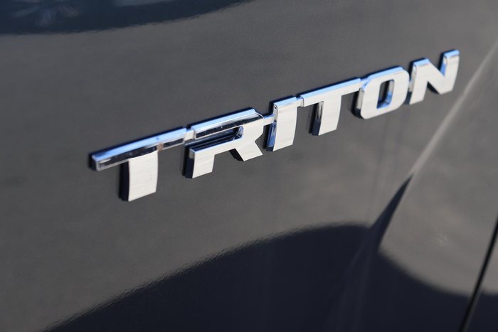 2025 Mitsubishi Triton GLX