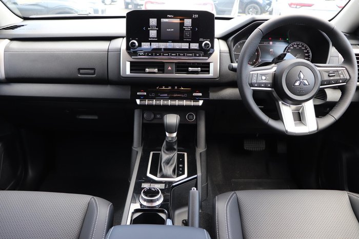 2025 Mitsubishi Triton GLS