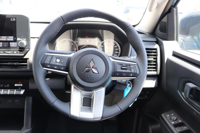 2025 Mitsubishi Triton GLX-R