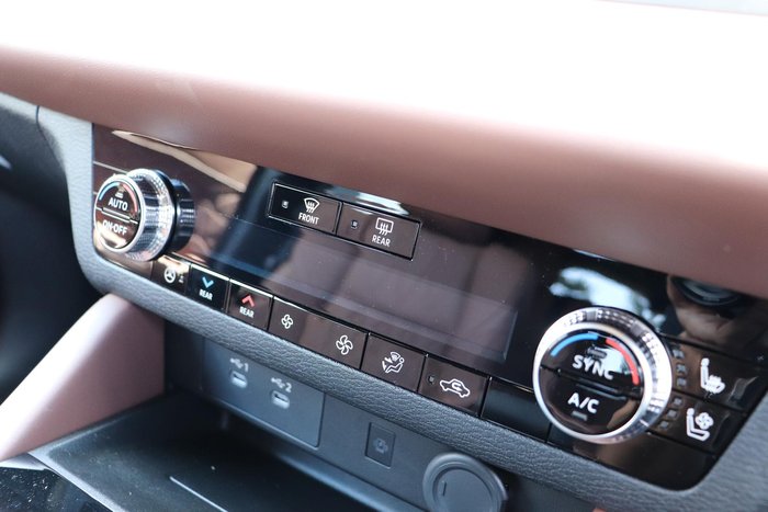 2025 Mitsubishi Outlander Exceed Tourer