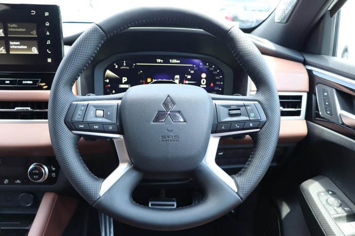 2025 Mitsubishi Outlander Exceed Tourer