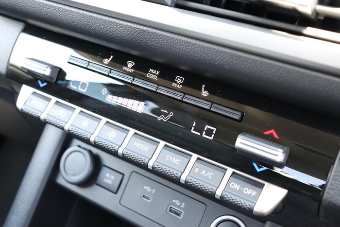 2024 Mitsubishi Triton GLS