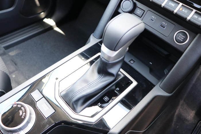 2024 Mitsubishi Triton GLS