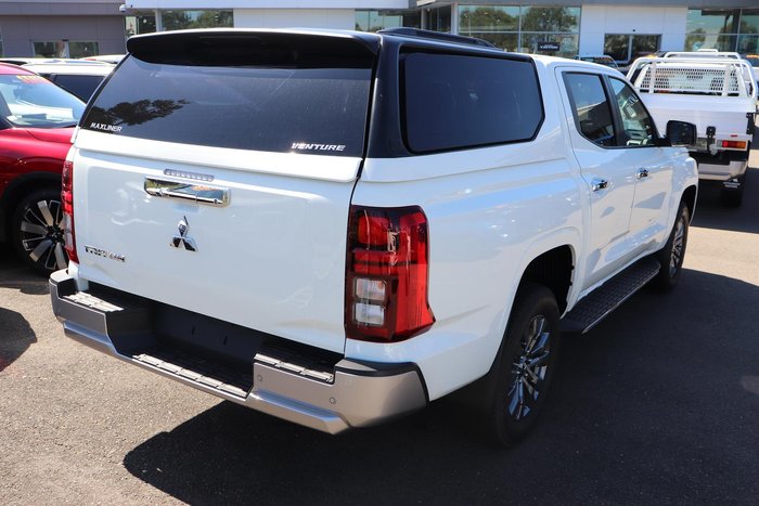 2024 Mitsubishi Triton GLS