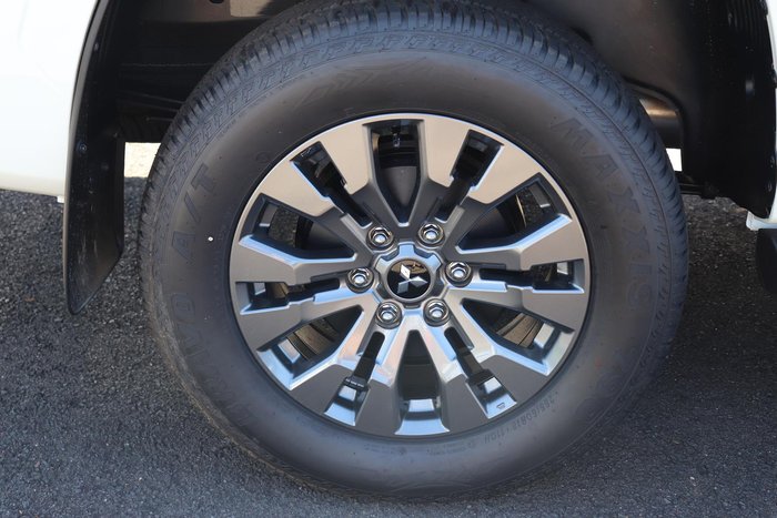 2025 Mitsubishi Triton GLS