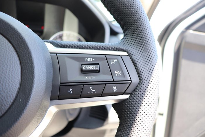 2025 Mitsubishi Triton GLS
