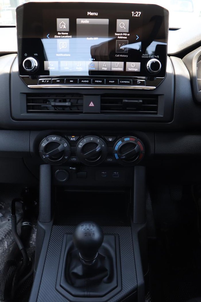 2025 Mitsubishi Triton GLX