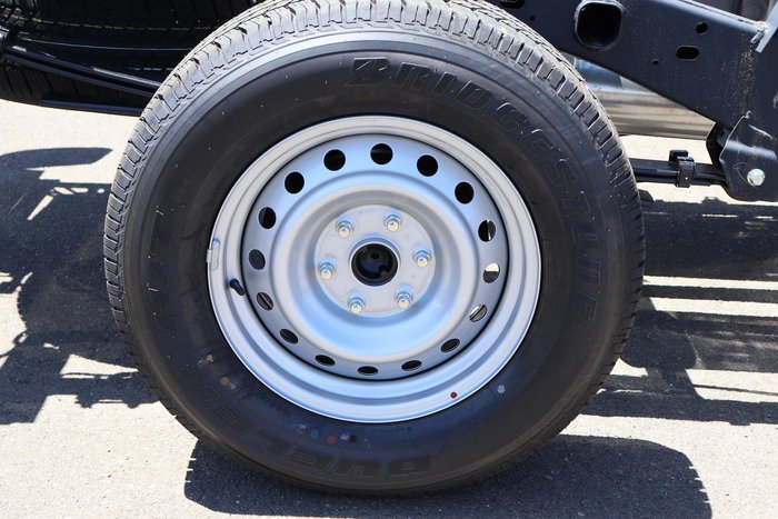 2025 Mitsubishi Triton GLX